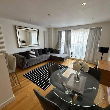 Two Br Flat 5 Mins Walk From London Eye G96 Apartment ภายนอก รูปภาพ