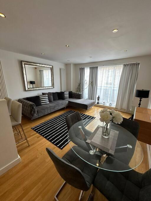 Two Br Flat 5 Mins Walk From London Eye G96 Apartment ภายนอก รูปภาพ